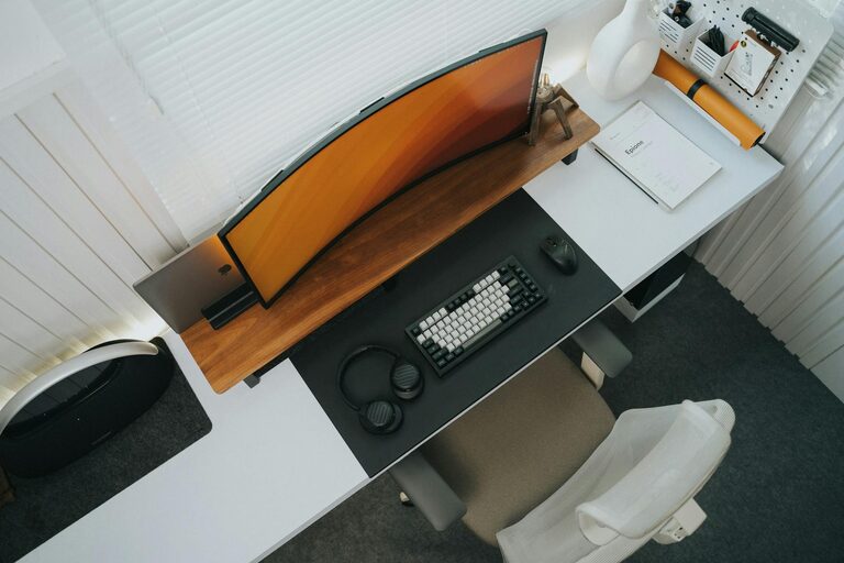 Simple Tips to Organize Your Home Office for Productivity and Comfort
